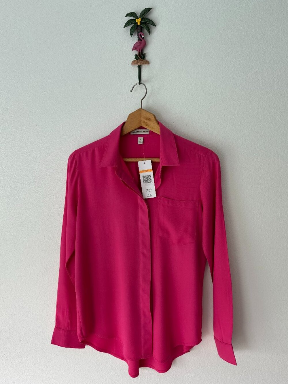 Alexander Jordan NWT Fuchsia 100% Rayon Button Front Blouse Size Small
